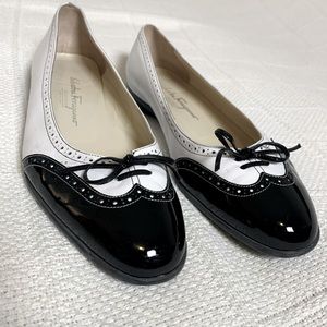 Salvatore Ferragamo Boutique Wing tip Oxford Flats